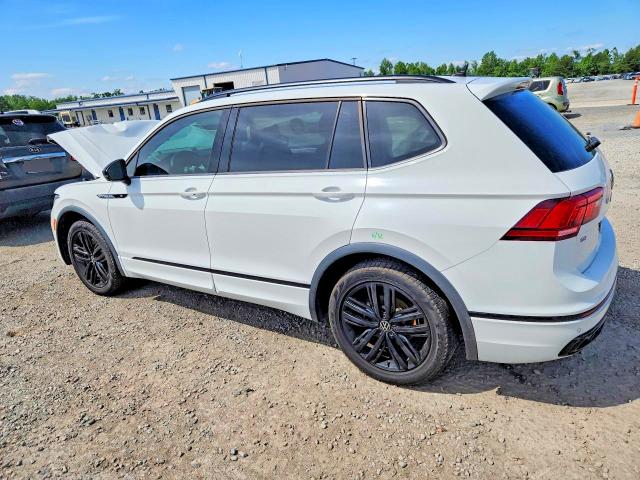 Продаж на аукціоні авто 2022 Volkswagen Tiguan, vin: 3VVCB7AX3NM027789, номер лоту: 51561556