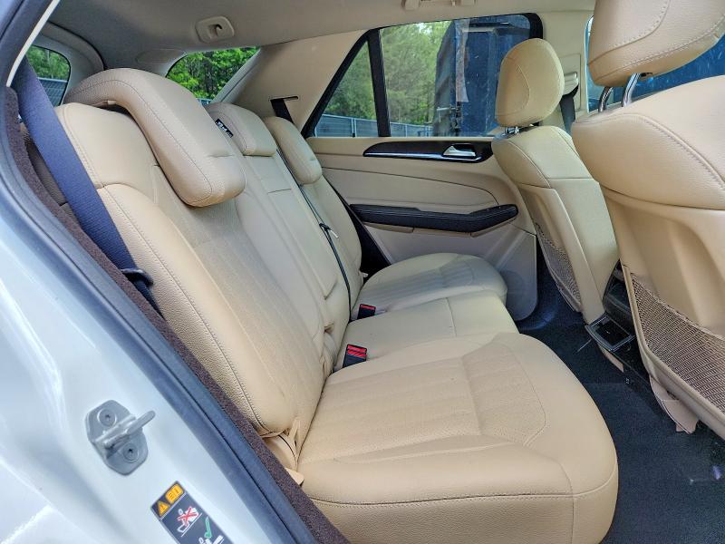 53011756 :رقم المزاد ، 4JGDA5HB7HA876860 vin ، 2017 Mercedes-benz Gle مزاد بيع