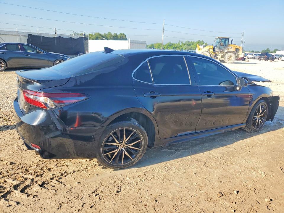 79591345 :رقم المزاد ، 4T1G11AK2NU714242 vin ، 2022 Toyota Camry مزاد بيع