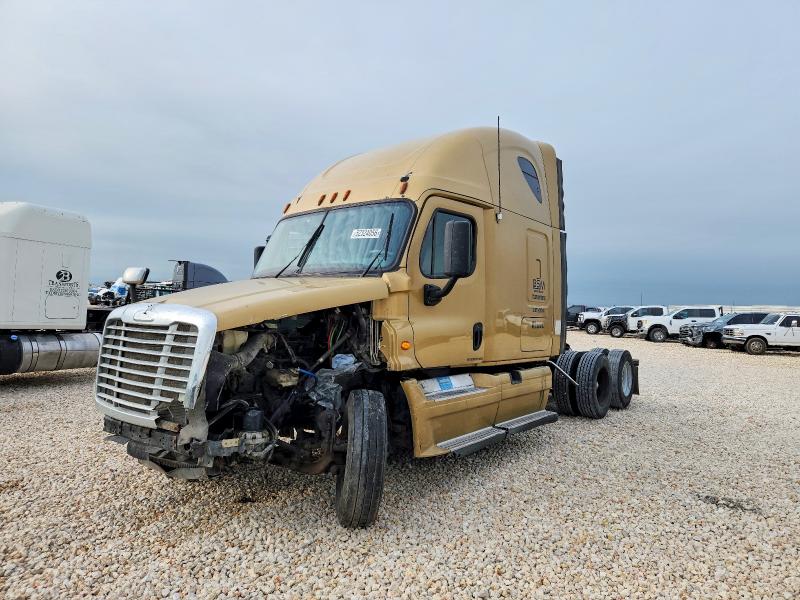 Продаж на аукціоні авто 2013 Freightliner Cascadia, vin: 3AKJGLDR7DSFB4759, номер лоту: 52324056