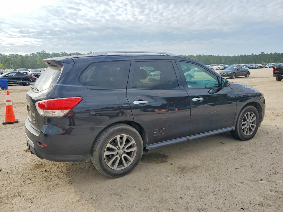 52929266 :رقم المزاد ، 5N1AR2MM5FC682752 vin ، 2015 Nissan Pathfinder مزاد بيع