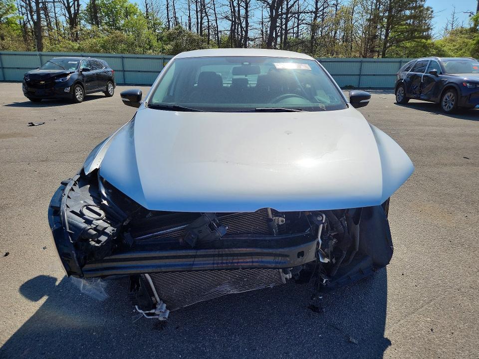 54055366 :رقم المزاد ، 1VWAT7A30FC120818 vin ، 2015 Volkswagen Passat مزاد بيع