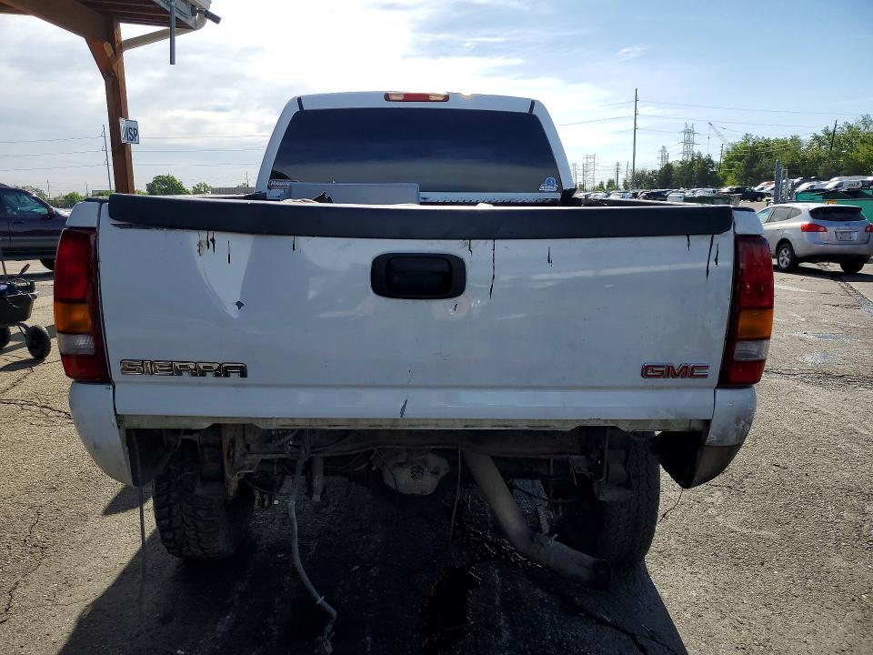 73521085 :رقم المزاد ، 1GTHK23204F231392 vin ، 2004 Gmc Sierra مزاد بيع