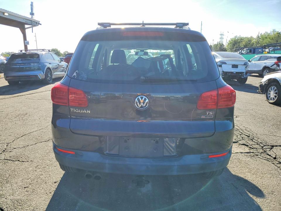 54392026 :رقم المزاد ، WVGBV7AX8GW608544 vin ، 2016 Volkswagen Tiguan مزاد بيع