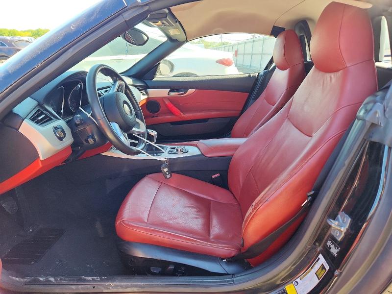 52853706 :رقم المزاد ، WBALM5C59BE495940 vin ، 2011 Bmw Z4 مزاد بيع