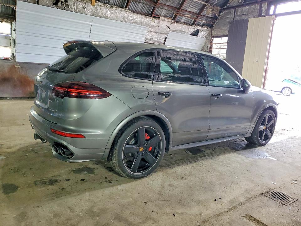 54097886 :رقم المزاد ، WP1AD2A27JLA80755 vin ، 2018 Porsche Cayenne مزاد بيع