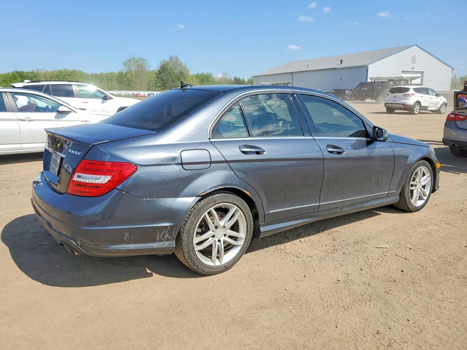 52470236 :رقم المزاد ، WDDGF8AB1DA881244 vin ، 2013 Mercedes-benz C مزاد بيع