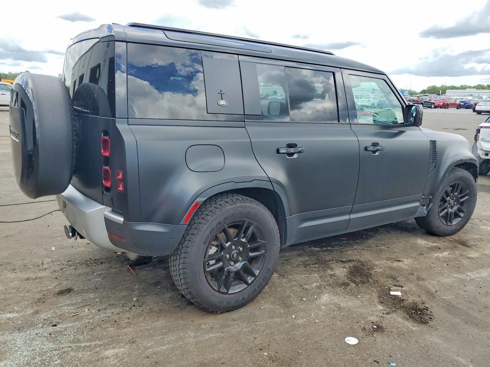 Продаж на аукціоні авто 2024 Land Rover Defender, vin: SALEJ7EX9R2284465, номер лоту: 55024166