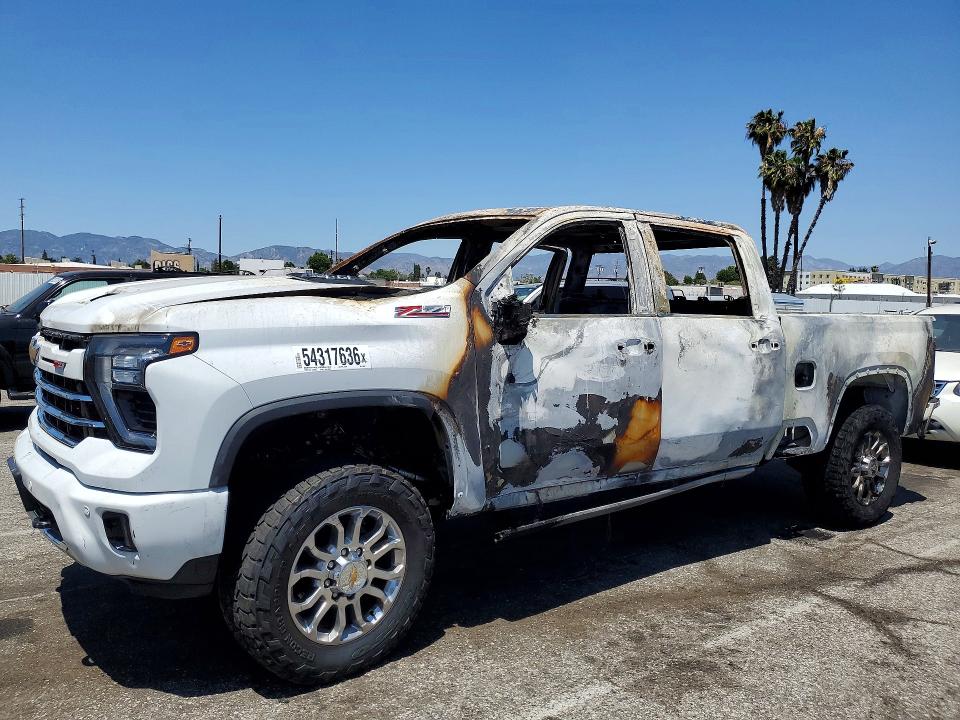 Auction sale of the 2025 Chevrolet Silverado, vin: 2GC4KPE75S1129207, lot number: 54317636