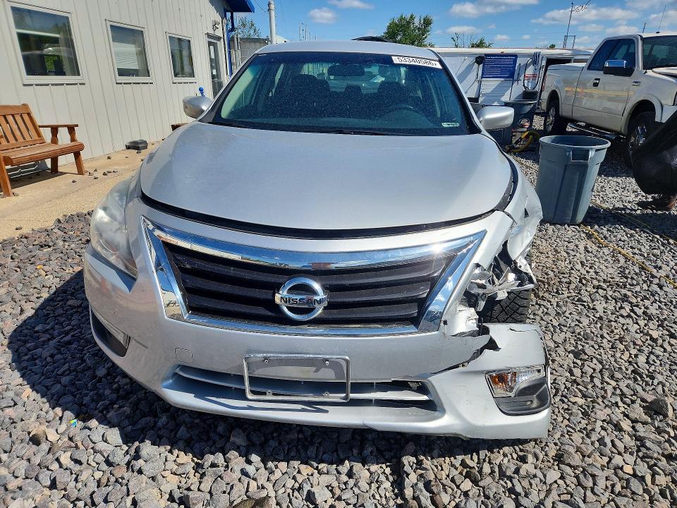 2015 Nissan Altima მანქანა იყიდება აუქციონზე, vin: 1N4AL3AP8FN900736, აუქციონის ნომერი: 53340586