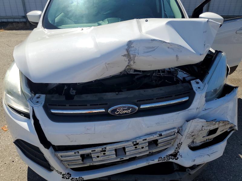 55570286 :رقم المزاد ، 1FMCU0GX4GUC83036 vin ، 2016 Ford Escape مزاد بيع