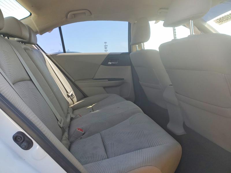 Продажа на аукционе авто 2017 Honda Accord, vin: 1HGCR2F39HA168436, номер лота: 52349096