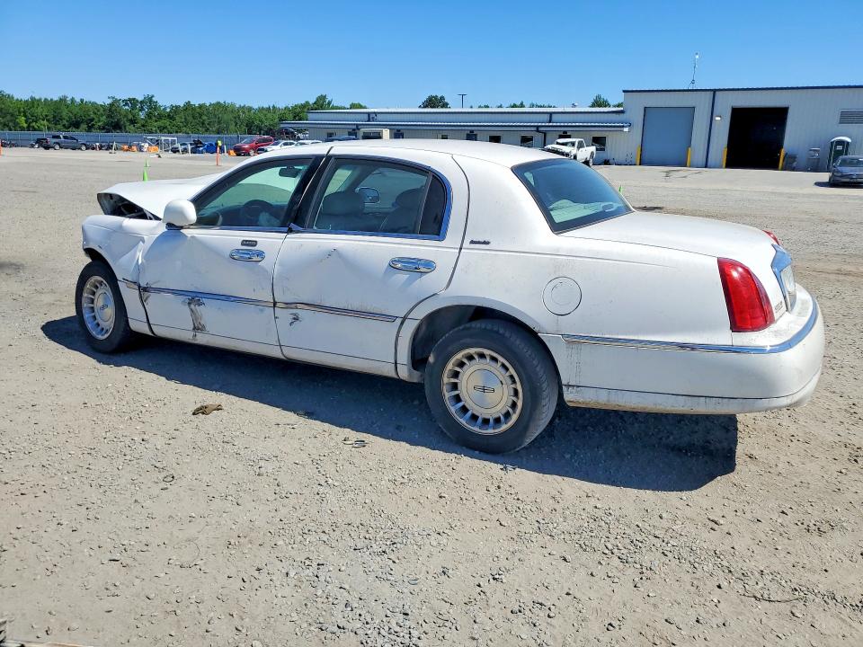 Продажа на аукционе авто 1999 Lincoln Town Car, vin: 1LNHM81W4XY689265, номер лота: 53625276