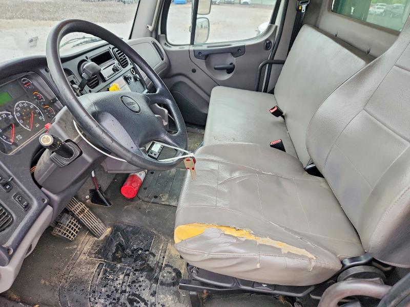 49781376 :رقم المزاد ، 1FVACWFC4KHKE7008 vin ، 2019 Freigliner M2 مزاد بيع
