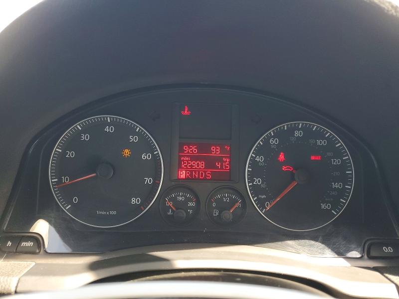 52065826 :رقم المزاد ، WVWBA71KX8W132173 vin ، 2008 Volkswagen Rabbit مزاد بيع
