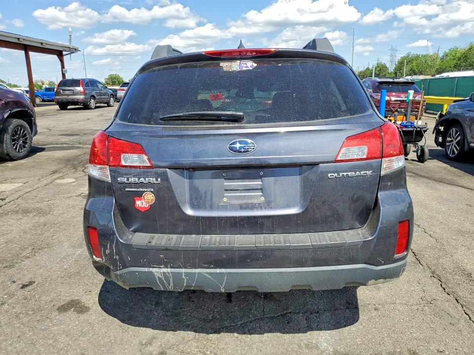 2013 Subaru Outback მანქანა იყიდება აუქციონზე, vin: 4S4BRCKC8D3269709, აუქციონის ნომერი: 55370346