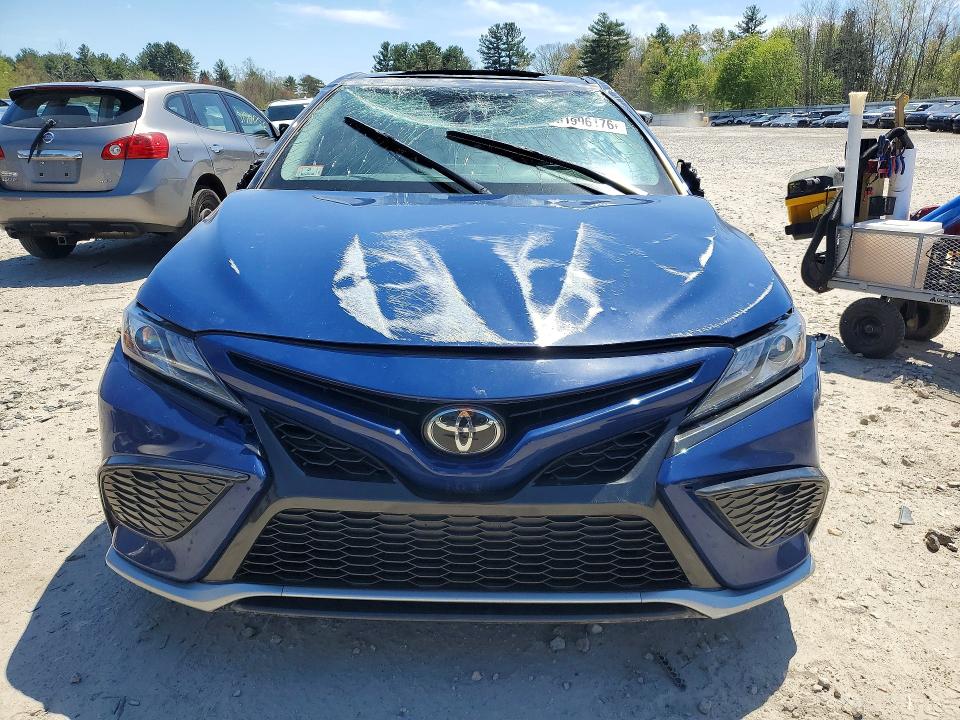 51996176 :رقم المزاد ، 4T1K61BK2RU119522 vin ، 2024 Toyota Camry مزاد بيع