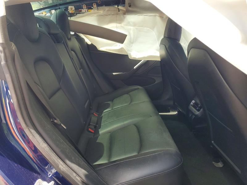 52803326 :رقم المزاد ، 5YJ3E1EB8JF114961 vin ، 2018 Tesla Model 3 مزاد بيع