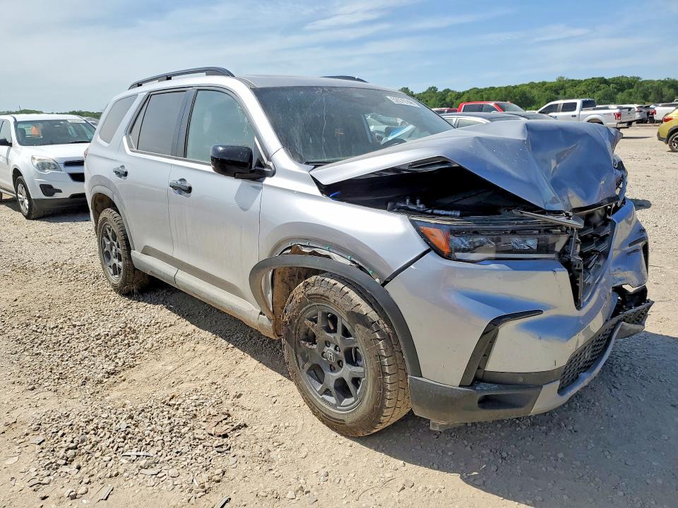 Продаж на аукціоні авто 2025 Honda Pilot, vin: 5FNYG1H6XSB185353, номер лоту: 52079746