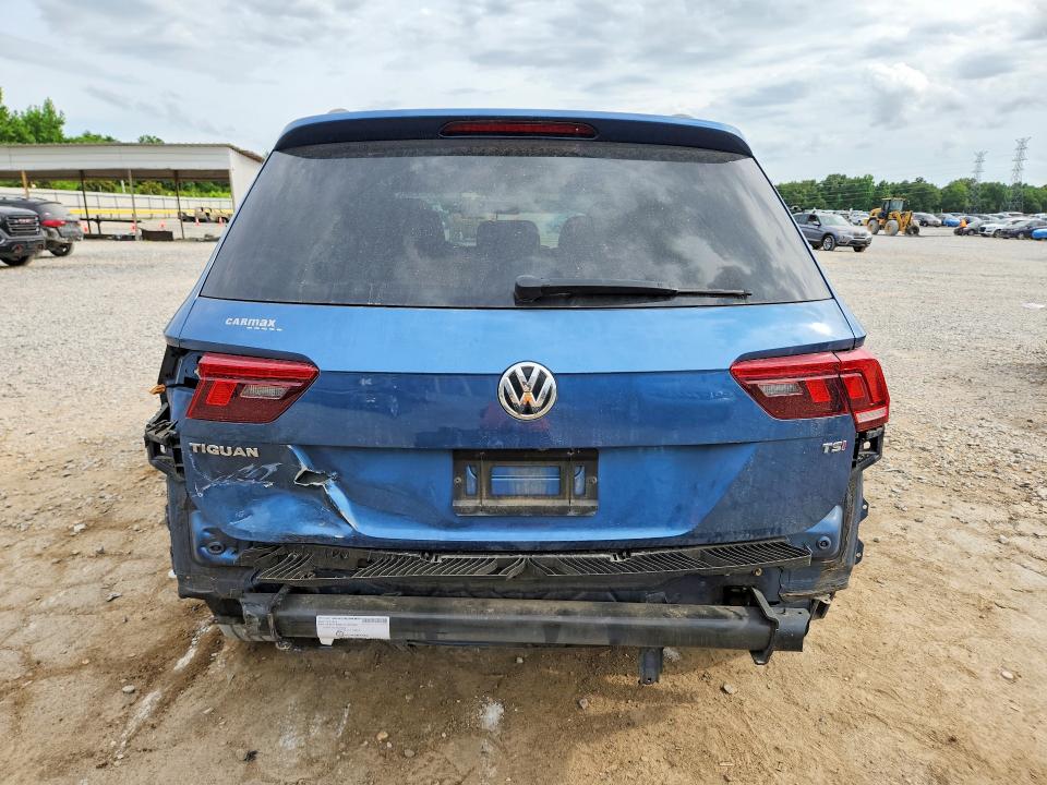 2018 Volkswagen Tiguan მანქანა იყიდება აუქციონზე, vin: 3VV1B7AX2JM059568, აუქციონის ნომერი: 54112206