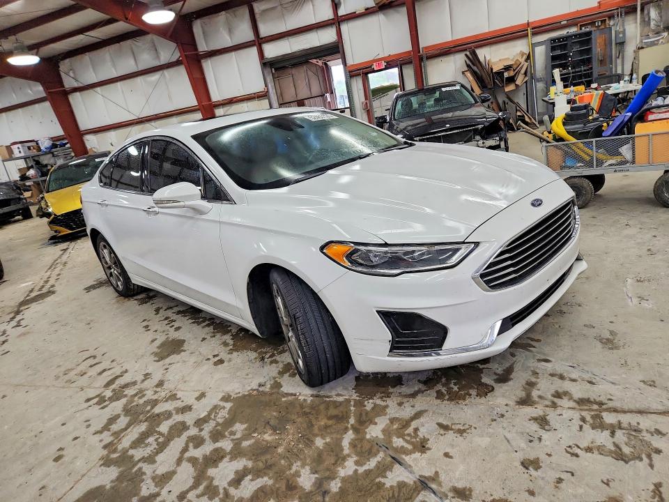 2019 Ford Fusion მანქანა იყიდება აუქციონზე, vin: 3FA6P0CD0KR150980, აუქციონის ნომერი: 52463126