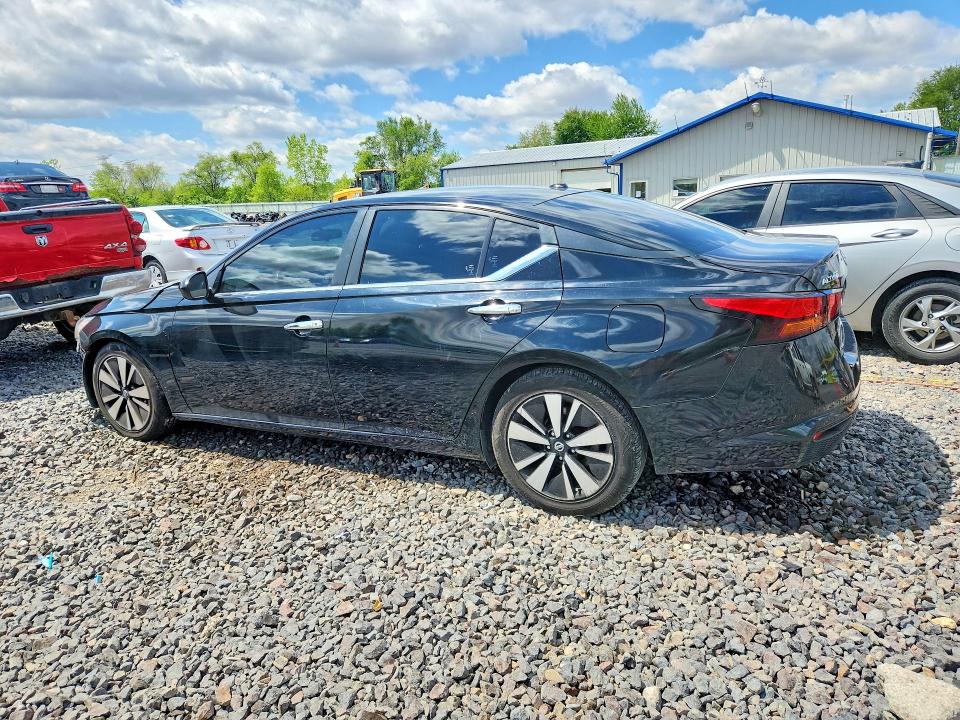 Продажа на аукционе авто 2021 Nissan Altima, vin: 1N4BL4DV2MN379644, номер лота: 52082536