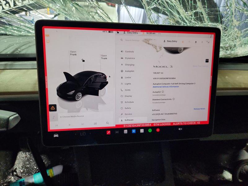 Auction sale of the 2022 Tesla Model 3, vin: 5YJ3E1EA3NF303854, lot number: 52433696