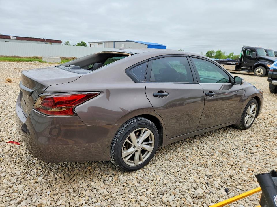 2015 Nissan Altima მანქანა იყიდება აუქციონზე, vin: 1N4AL3AP2FC480399, აუქციონის ნომერი: 52580266
