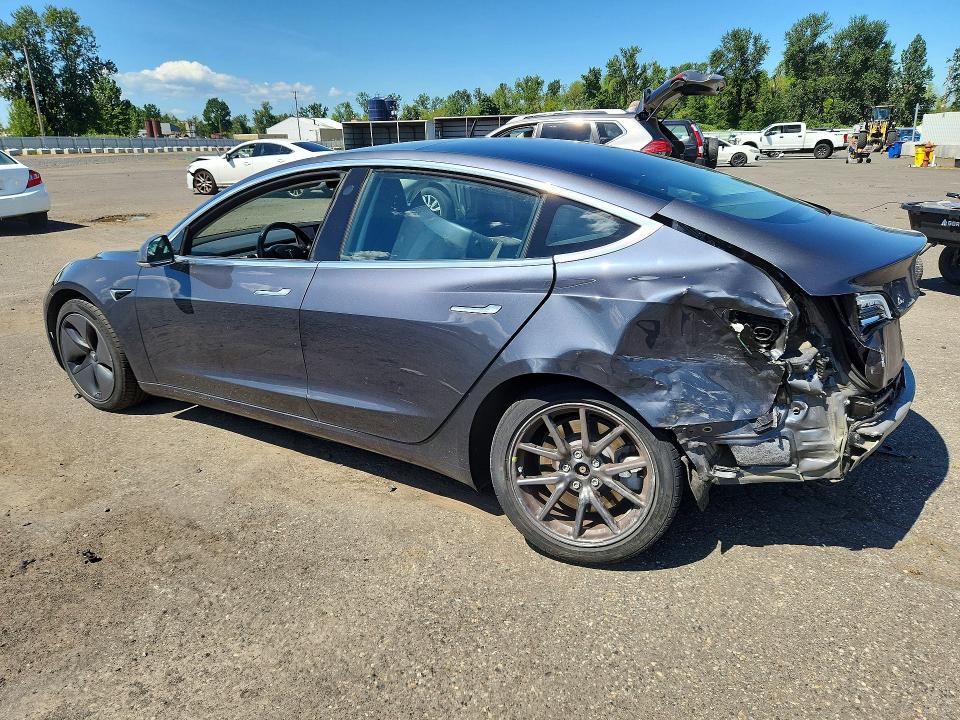 54163476 :رقم المزاد ، 5YJ3E1EB4JF089766 vin ، 2018 Tesla Model 3 مزاد بيع