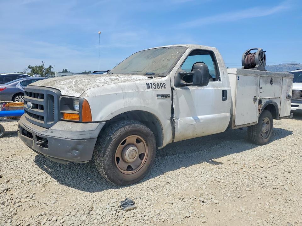 Продажа на аукционе авто 2006 Ford F250, vin: 1FDNF20536EB08261, номер лота: 53320206