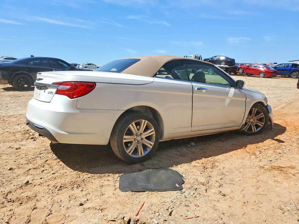Продажа на аукционе авто 2013 Chrysler 200, vin: 1C3BCBEG5DN505904, номер лота: 52392556