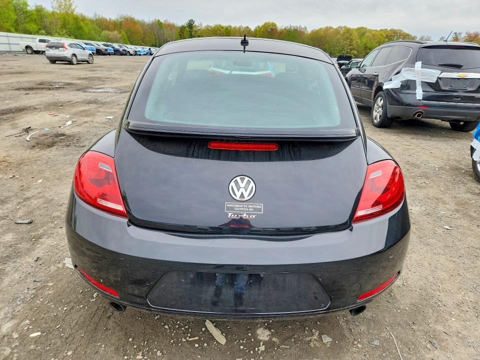 2012 Volkswagen Beetle მანქანა იყიდება აუქციონზე, vin: 3VWVA7AT9CM605573, აუქციონის ნომერი: 52745086