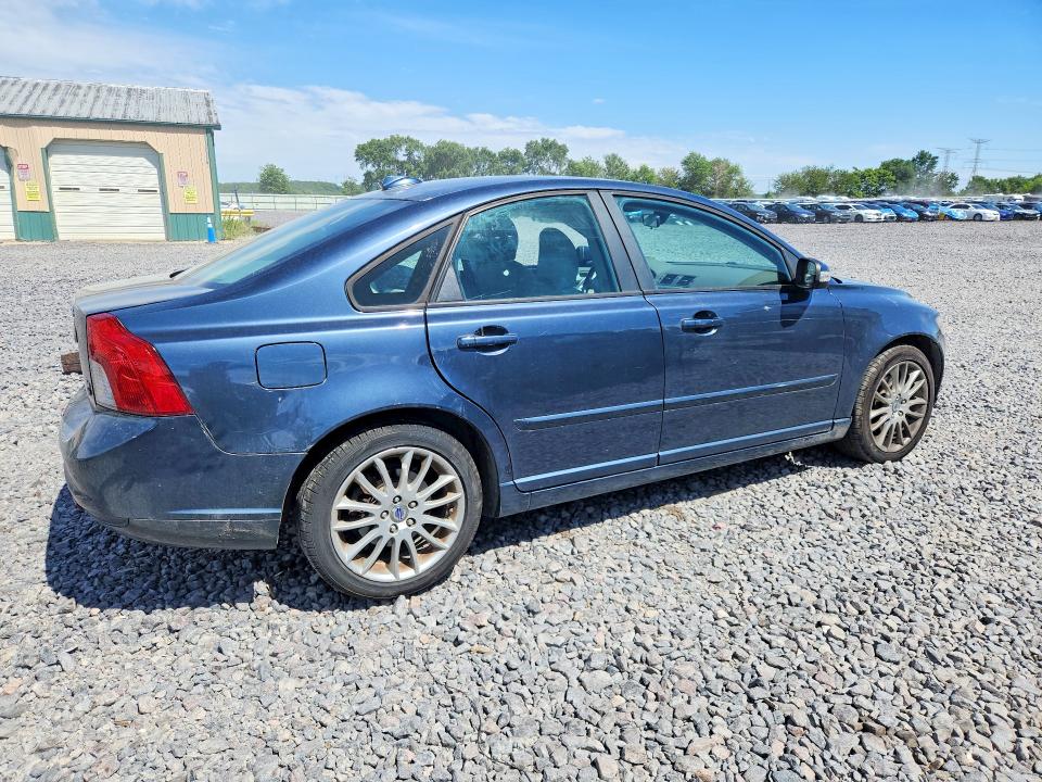 2010 Volvo S40 მანქანა იყიდება აუქციონზე, vin: YV1382MS0A2498018, აუქციონის ნომერი: 55126136