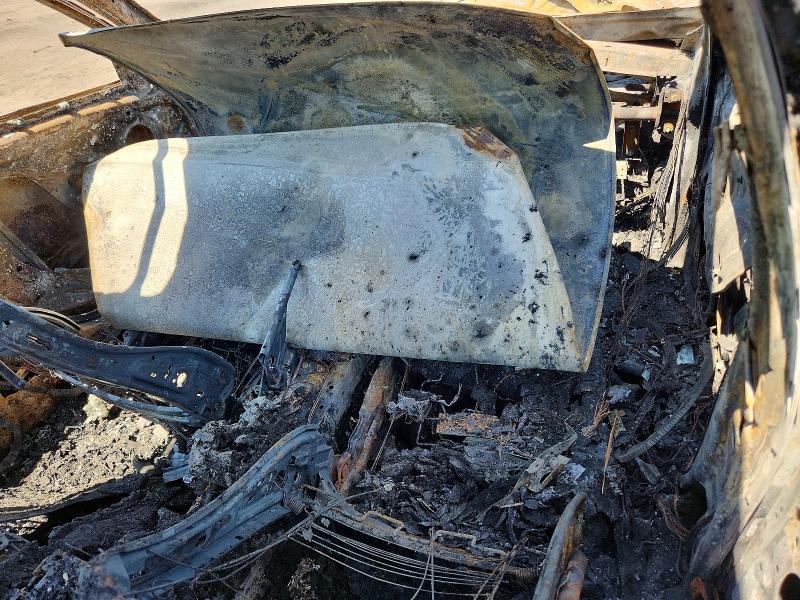 51841526 :رقم المزاد ، WBA3A5C59FF610450 vin ، 2015 Bmw 328 مزاد بيع