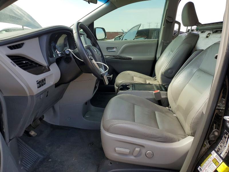 52813646 :رقم المزاد ، 5TDYZ3DC9HS849471 vin ، 2017 Toyota Sienna مزاد بيع