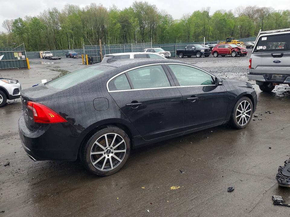 2017 Volvo S60 მანქანა იყიდება აუქციონზე, vin: LYV402TM6HB128639, აუქციონის ნომერი: 52393796