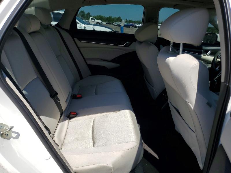 54409226 :رقم المزاد ، 1HGCV1F43JA185429 vin ، 2018 Honda Accord مزاد بيع