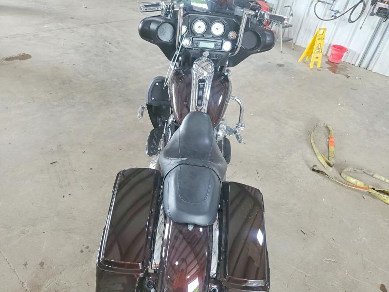 2011 Harley-davidson Flhx მანქანა იყიდება აუქციონზე, vin: 1HD1KB413BB646149, აუქციონის ნომერი: 54281646
