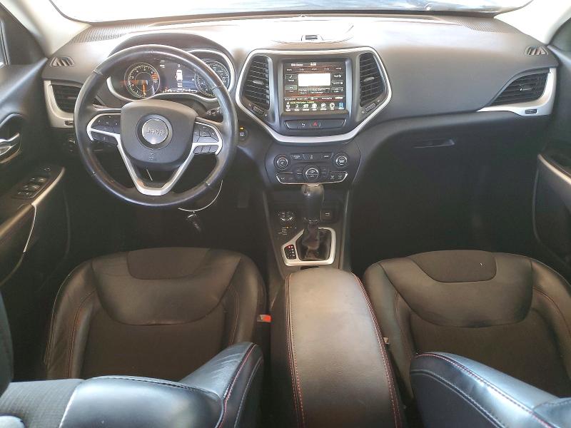 55039086 :رقم المزاد ، 1C4PJMBB2JD579617 vin ، 2018 Jeep Cherokee مزاد بيع
