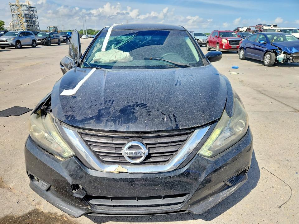 Продажа на аукционе авто 2017 Nissan Altima, vin: 1N4AL3AP8HN334886, номер лота: 54243136