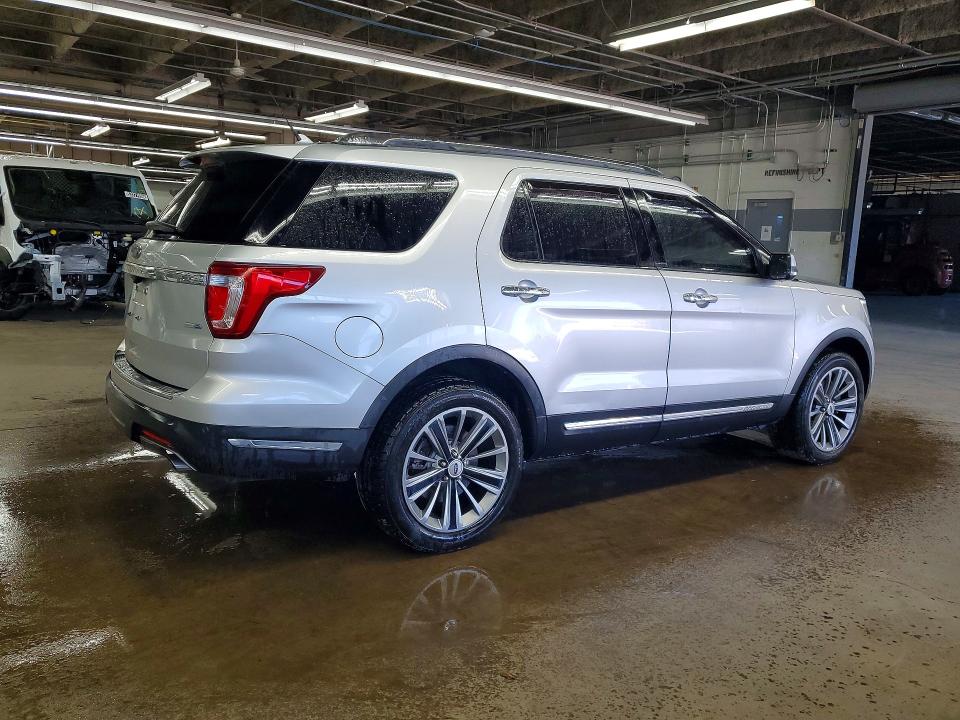 53107086 :رقم المزاد ، 1FM5K8FH5KGA28586 vin ، 2019 Ford Explorer مزاد بيع