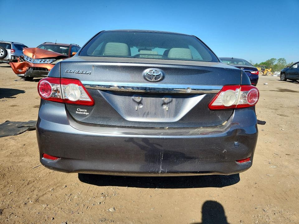 51822576 :رقم المزاد ، 2T1BU4EE9DC115958 vin ، 2013 Toyota Corolla مزاد بيع