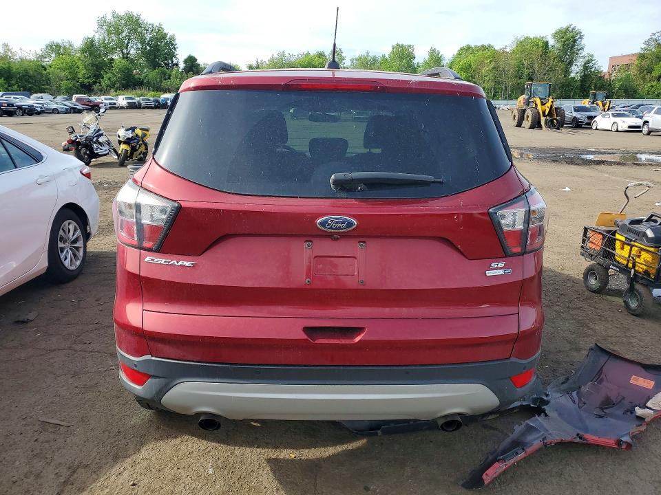 53758836 :رقم المزاد ، 1FMCU9GD4HUA07760 vin ، 2017 Ford Escape مزاد بيع