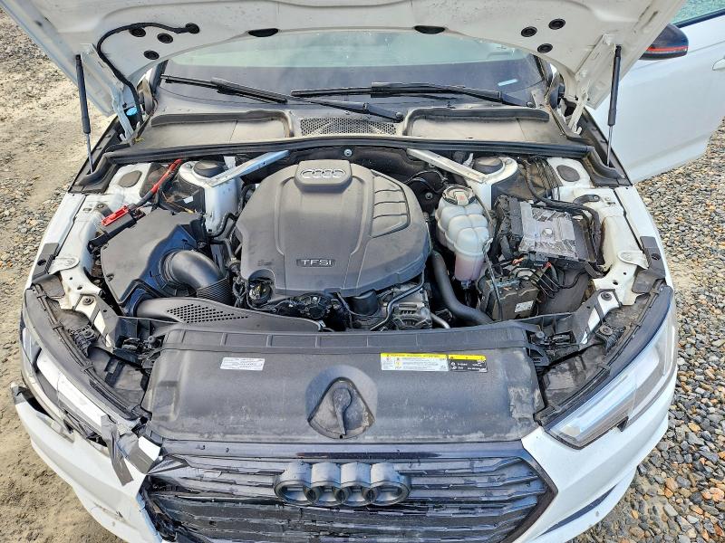 Продаж на аукціоні авто 2019 Audi A4, vin: WAUENAF4XKA065116, номер лоту: 52725456