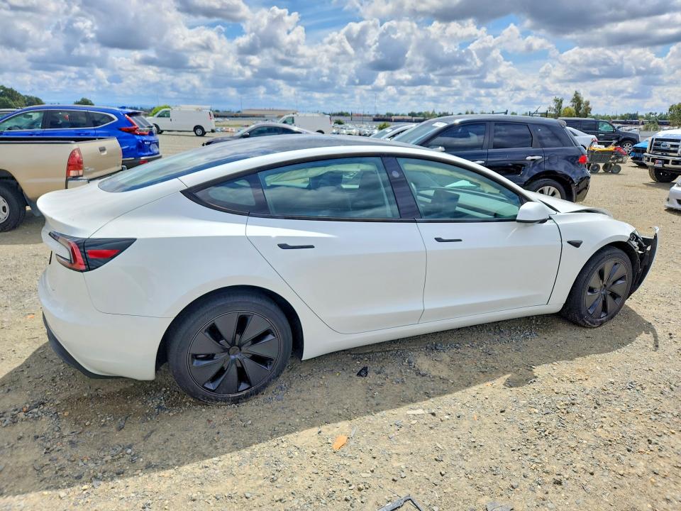 Продаж на аукціоні авто 2024 Tesla Model 3, vin: 5YJ3E1EA9RF756852, номер лоту: 54827226