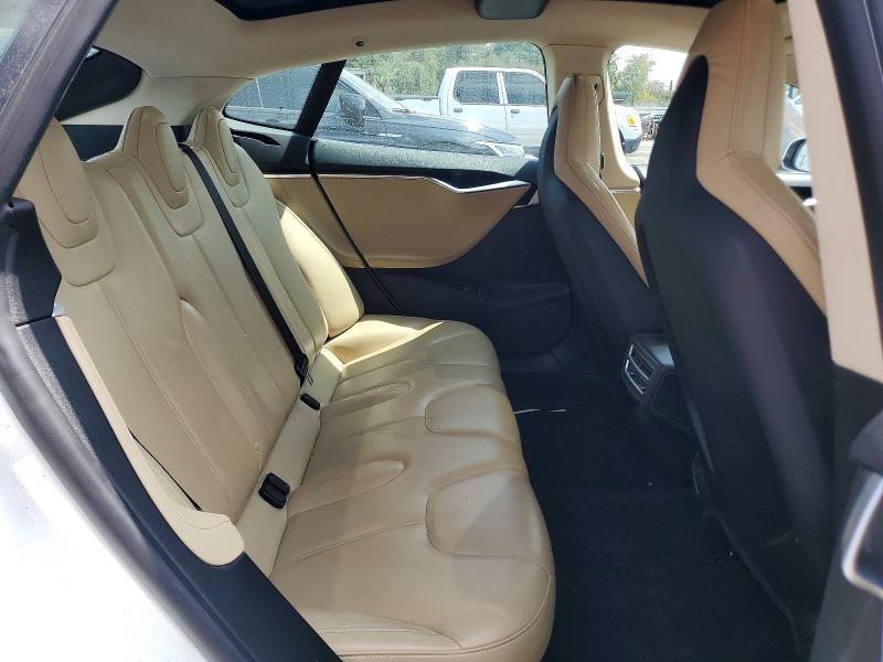 53805706 :رقم المزاد ، 5YJSA1S15EFP30383 vin ، 2014 Tesla Model S مزاد بيع