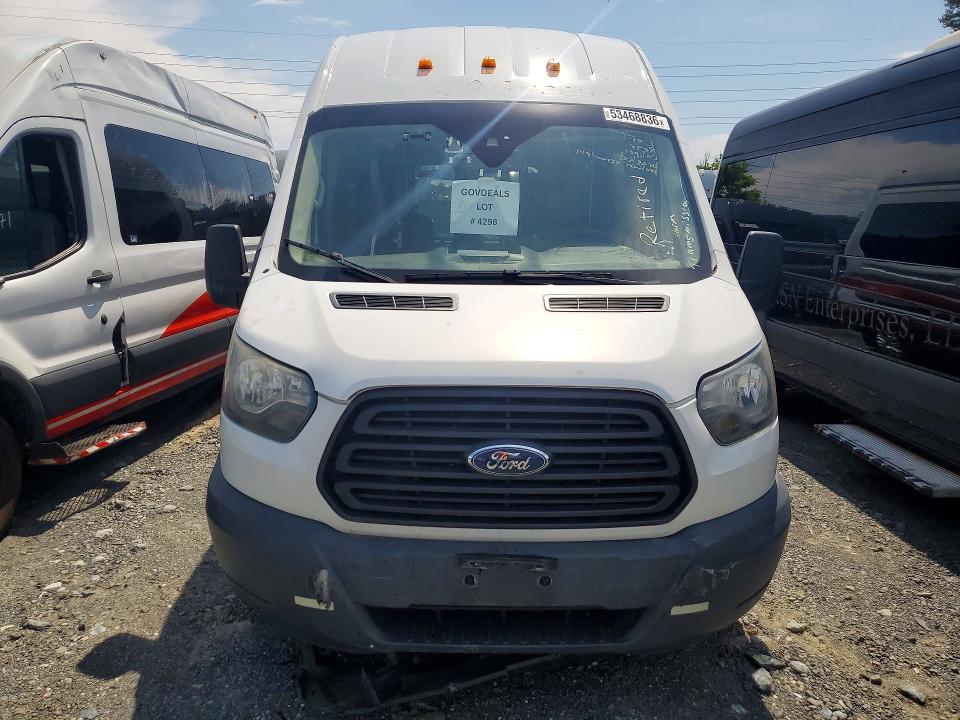 53468836 :رقم المزاد ، 1FTBW2XM1HKB48833 vin ، 2017 Ford Transit مزاد بيع