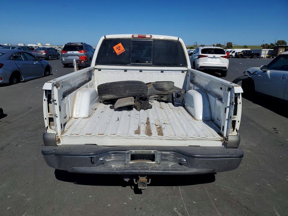 2000 Chevrolet Silverado მანქანა იყიდება აუქციონზე, vin: 1GCEK19TXYE130434, აუქციონის ნომერი: 53735166