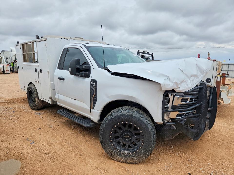 Продаж на аукціоні авто 2023 Ford F350, vin: 1FDRF3EN0PEE23827, номер лоту: 51822416