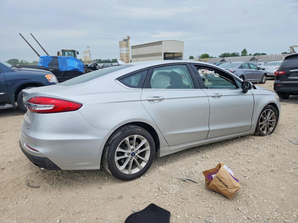 55442546 :رقم المزاد ، 3FA6P0HD2KR143473 vin ، 2019 Ford Fusion مزاد بيع
